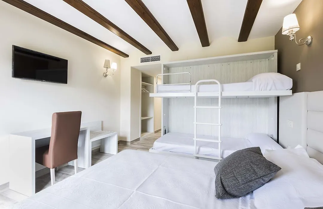 Hotel Atiana-1