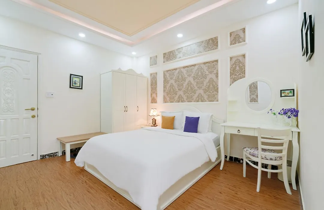 Chez Mimosa Boutique - New Address 135 Tran Hung Dao-1