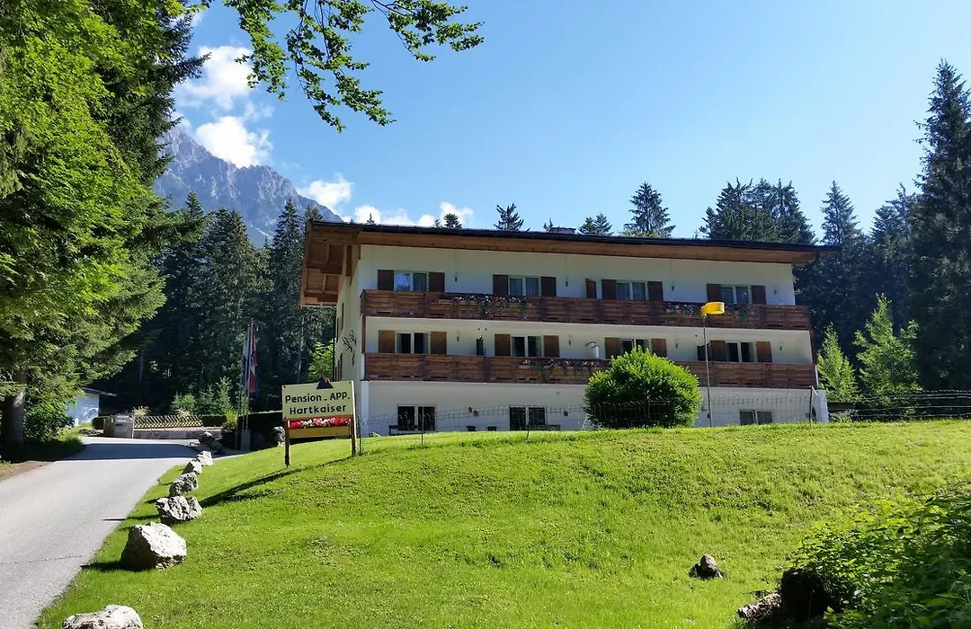 Pension und Appartements Hartkaiser-1