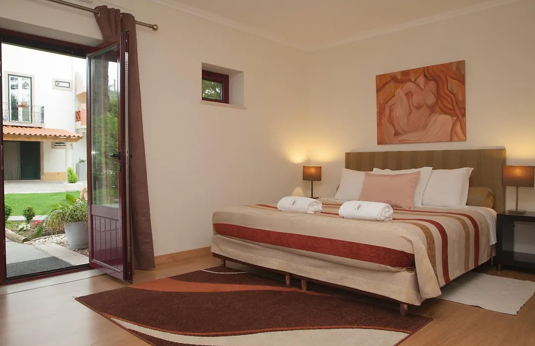 Vila Dos Castanheiros-1