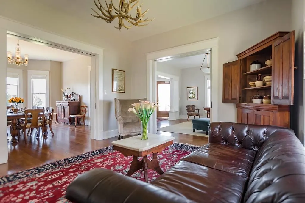Clifton House - Observatory - King Suite, Sleeps 4, Mississippi River Views-1