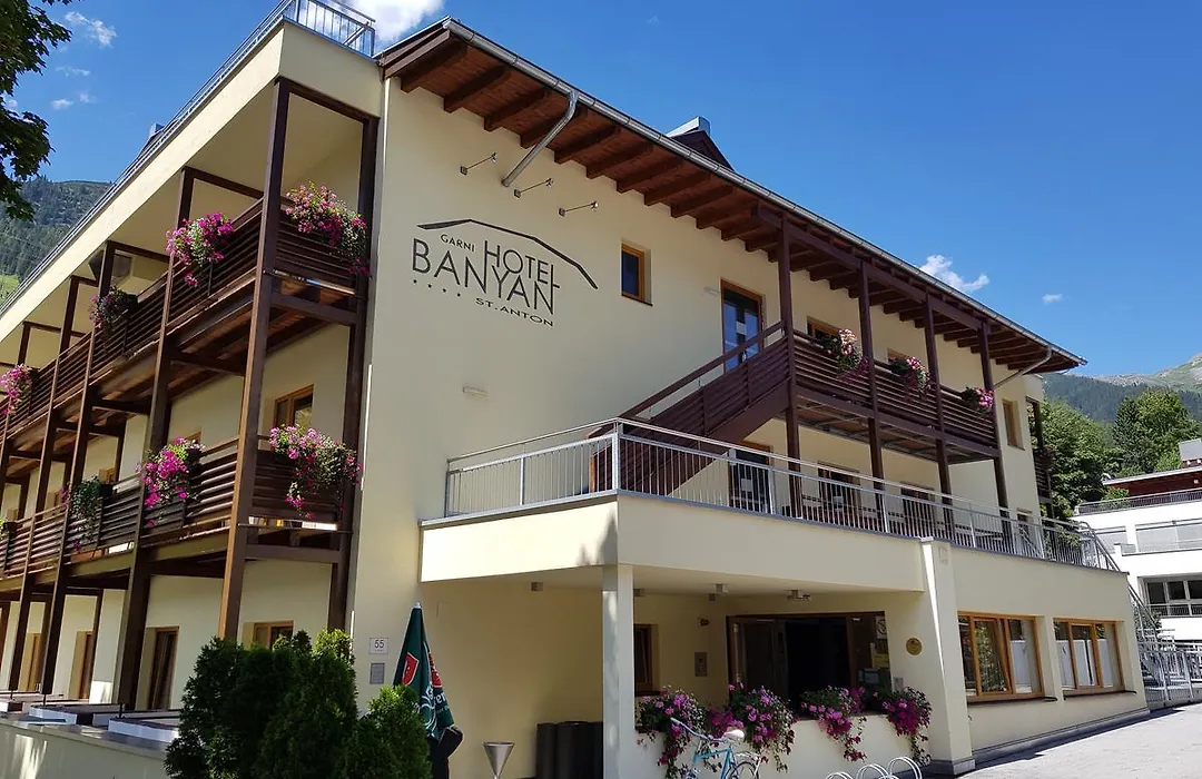 Banyan-1