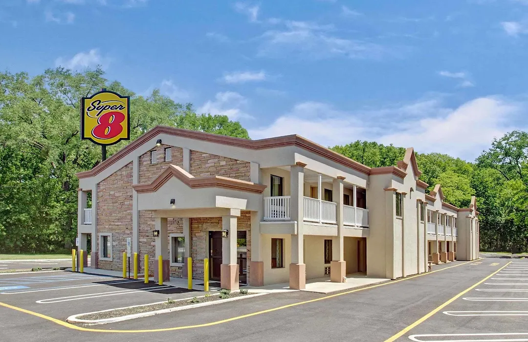 Super 8 By Wyndham Asbury Park-1