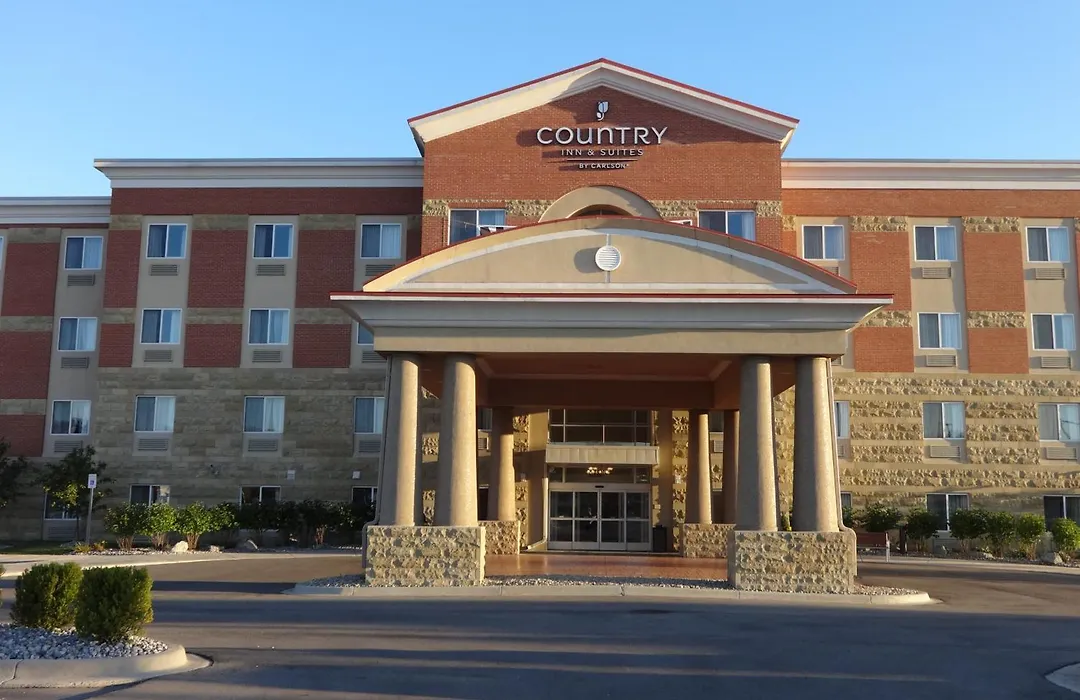 Country Inn & Suites By Radisson, Dearborn, Mi-1