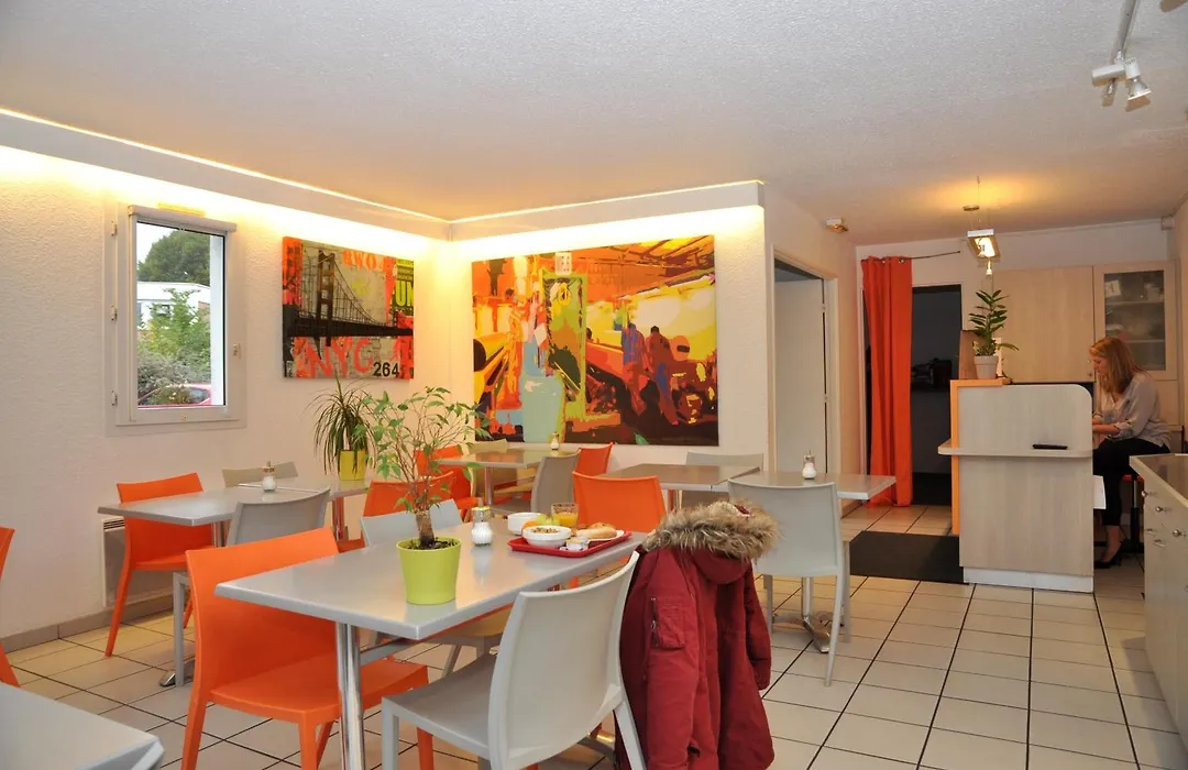 B Hotel Caen Mondeville-1