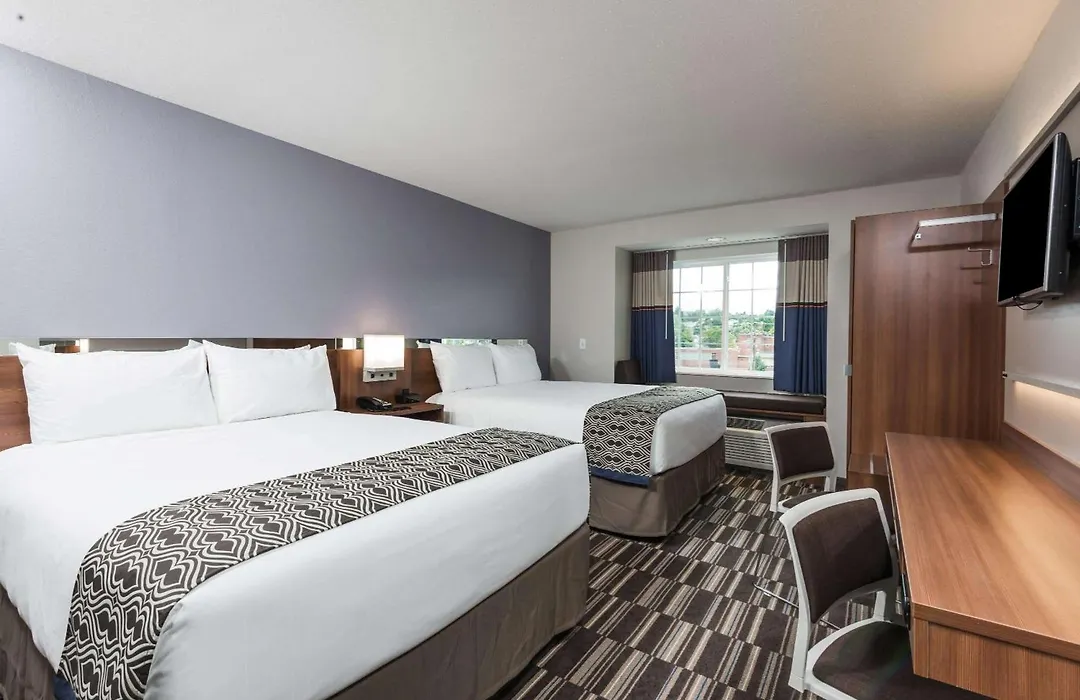 Microtel Inn & Suites By Wyndham Altoona-1
