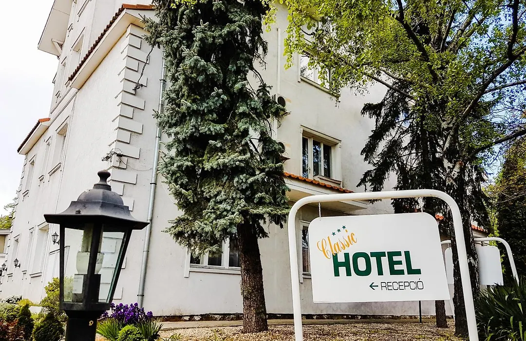 Classic Hotel-1