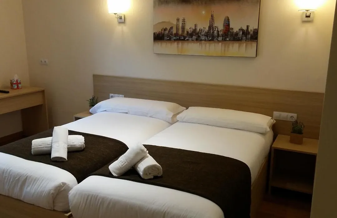 Hostal Barcelona Travel-1