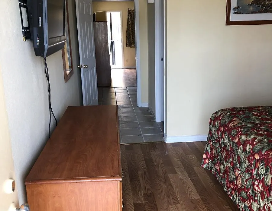 Country Host Inn-1