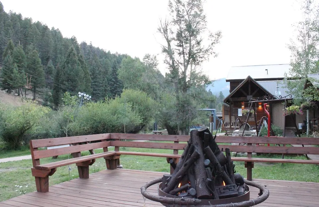 Copper King Lodge-1