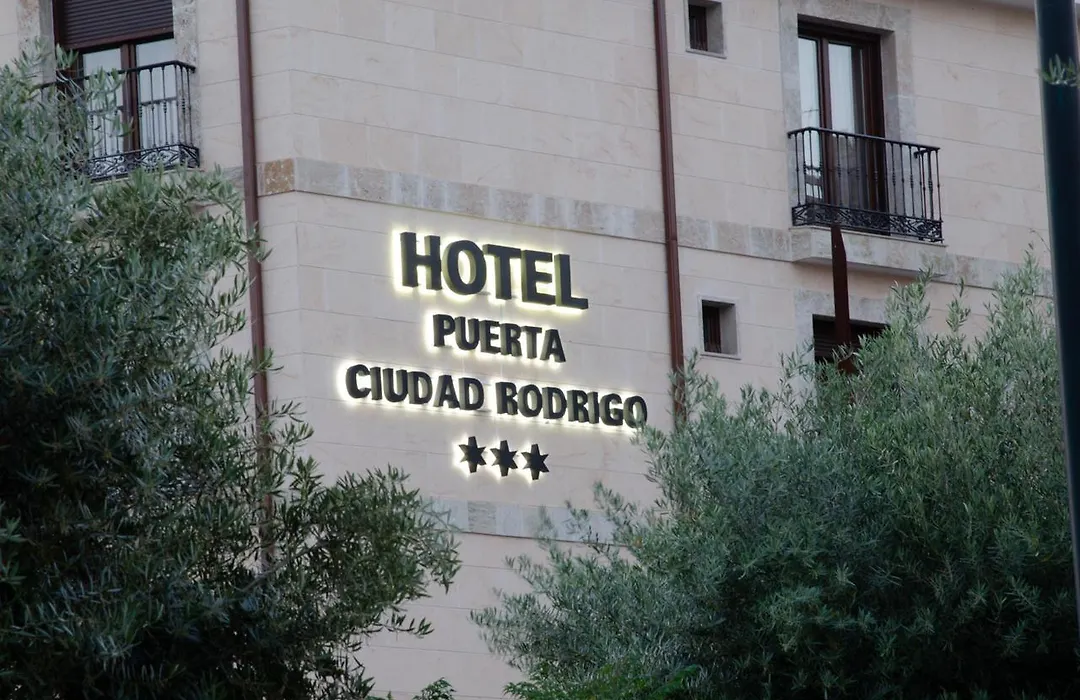 Hotel Puerta Ciudad Rodrigo-1