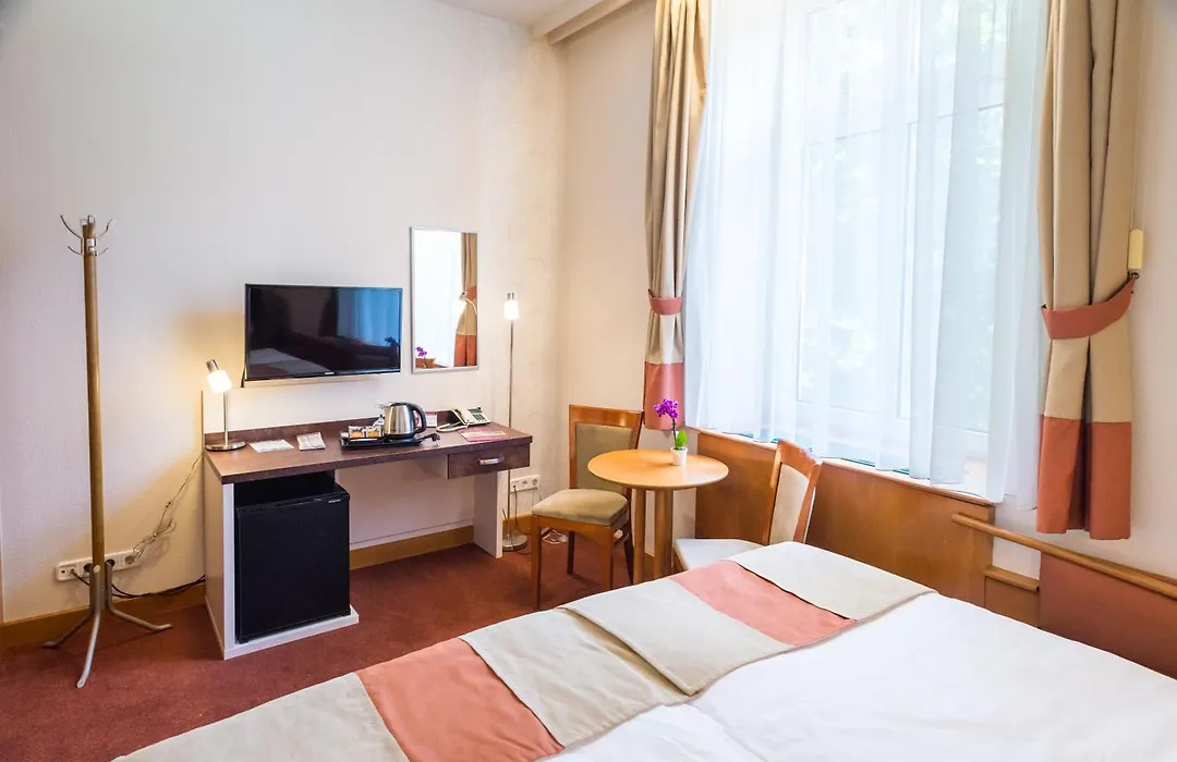 Hotel Spa Heviz-1