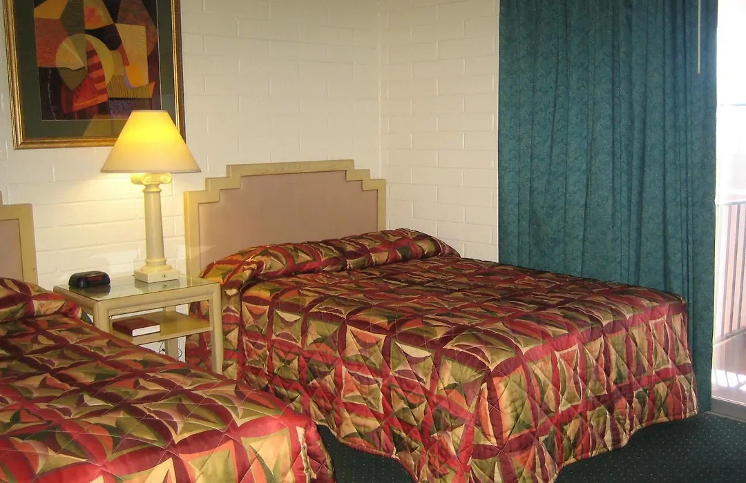 Econo Lodge Inn & Suites Yuma I-8-1