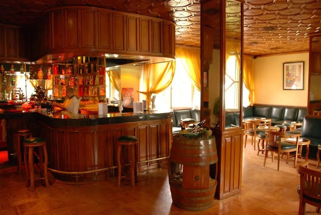 Hotel Tivoli-1