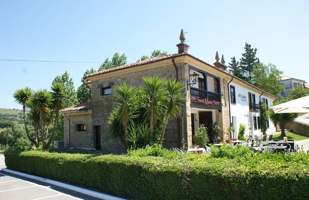 Hotel Colonial De Santillana-1