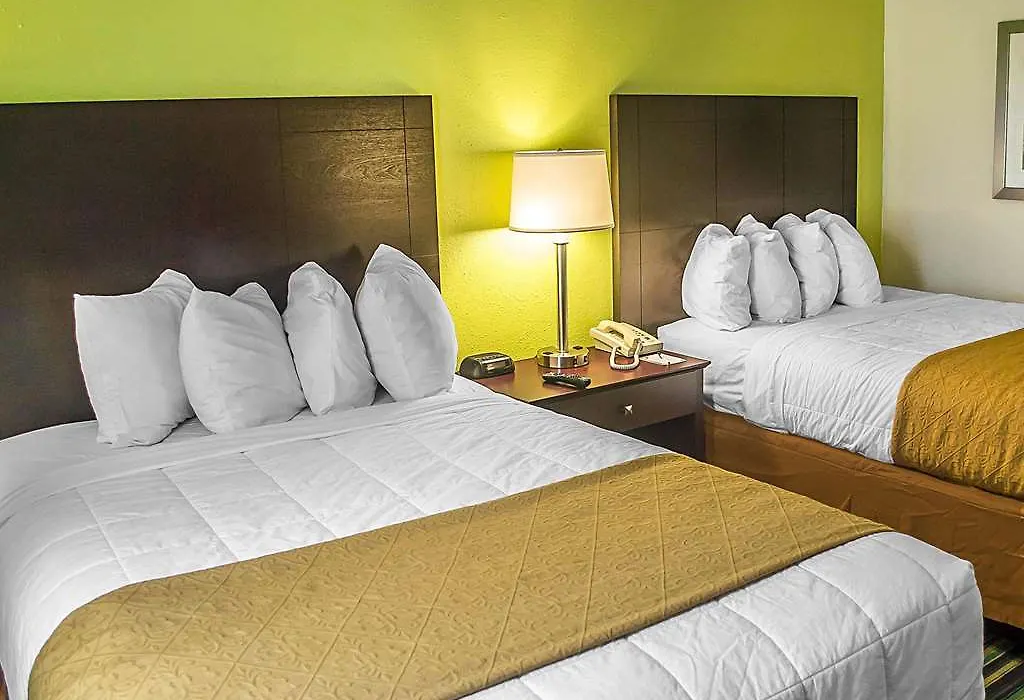 Quality Inn & Suites Rainwater Park-1