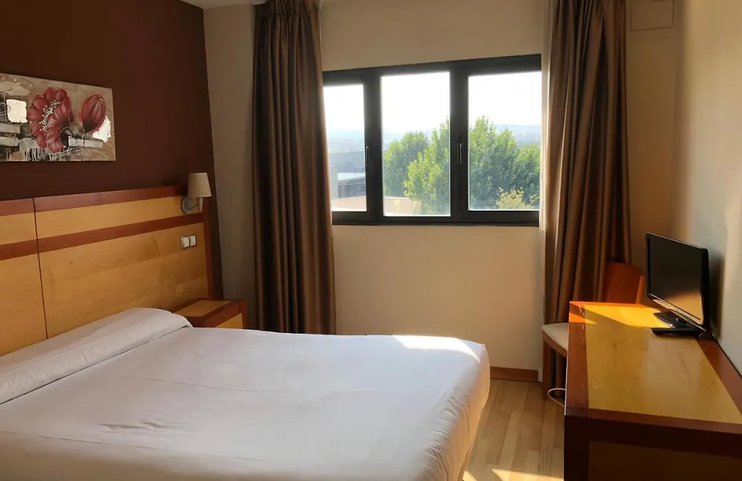 Hotel Puerta Guadalajara-1