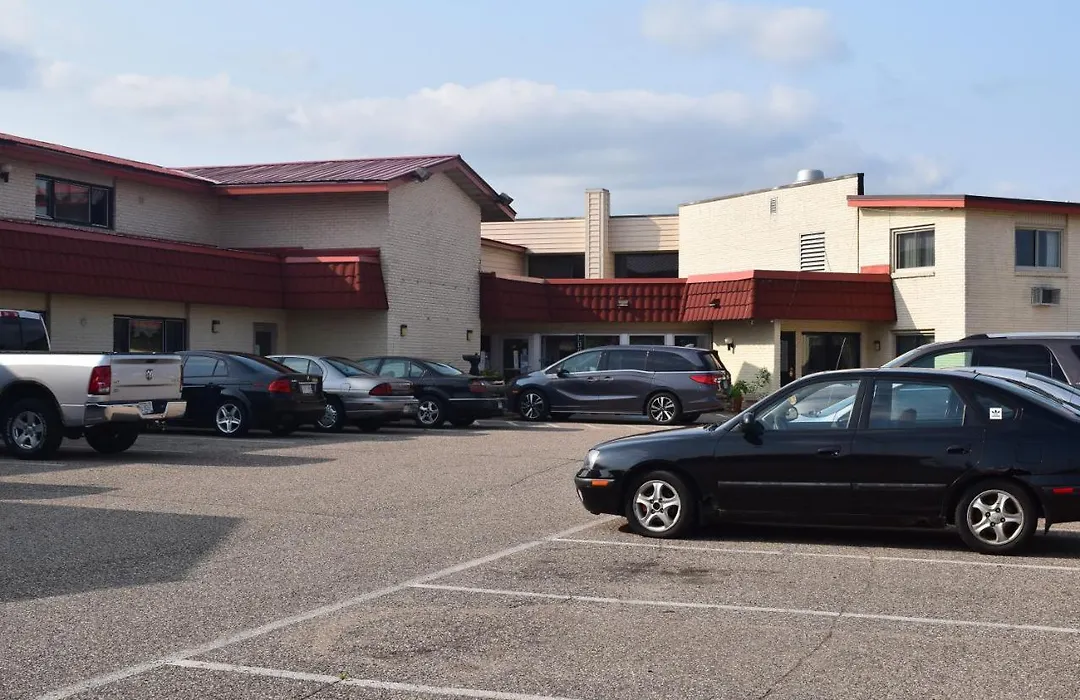 Regency Inn And Suites-1