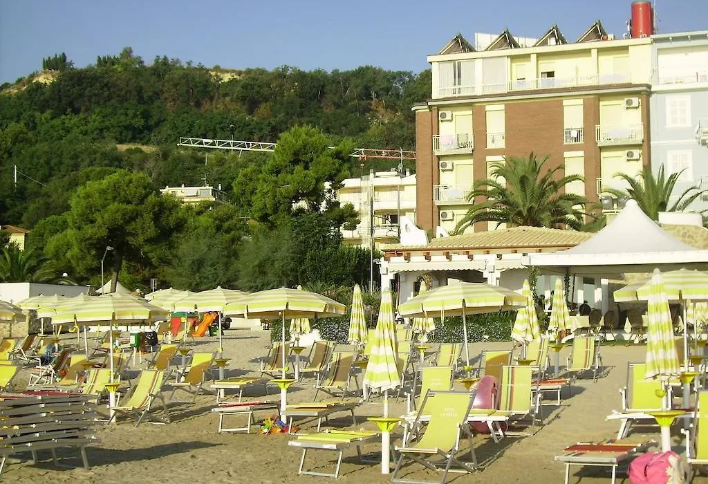 Hotel La Perla-1
