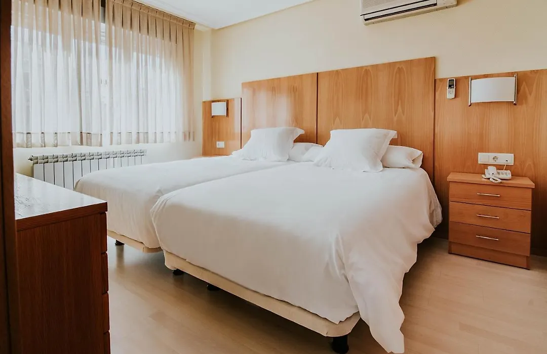 Hotel Isasa-1