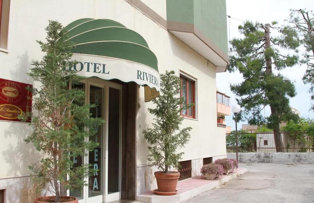Hotel Riviera-1