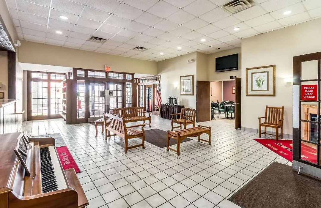 Econo Lodge Beckley-1