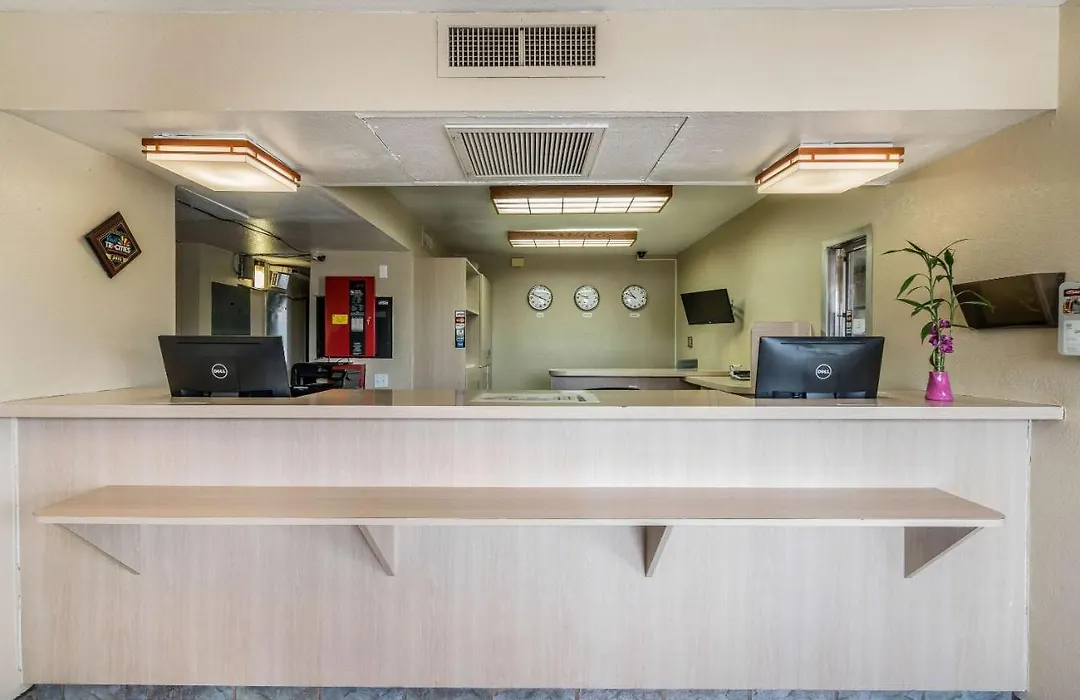 Rodeway Inn Pasco-1
