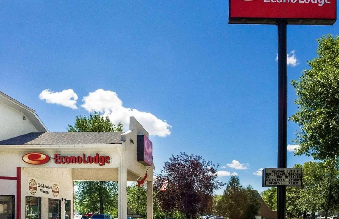 Econo Lodge Grand Forks-1