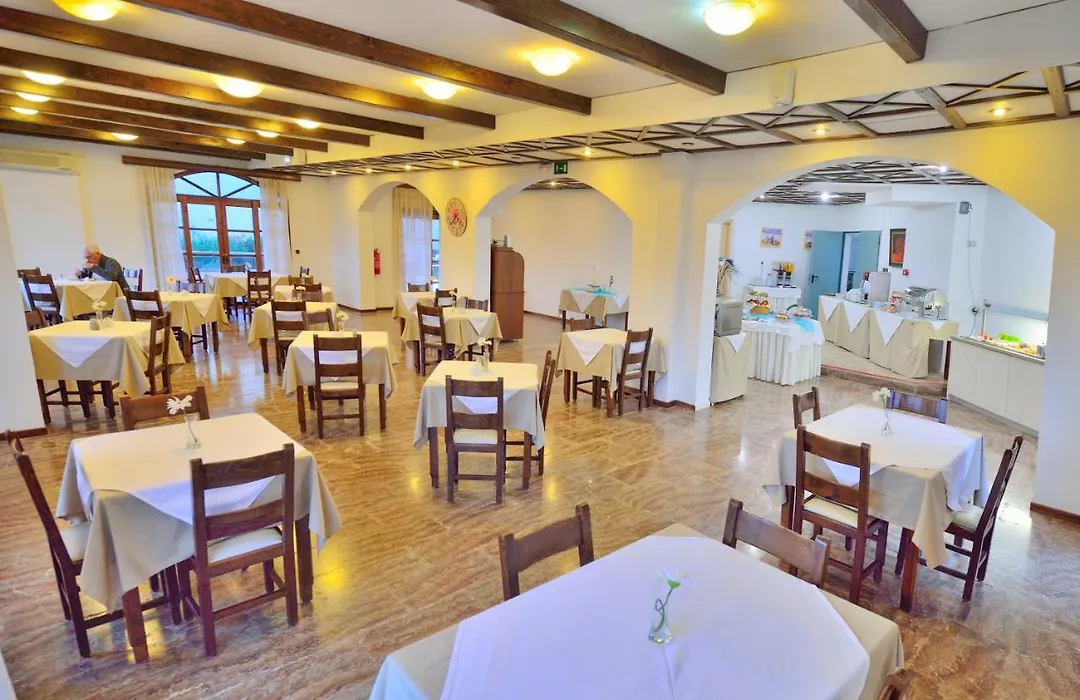 Elena Beach Hotel-1