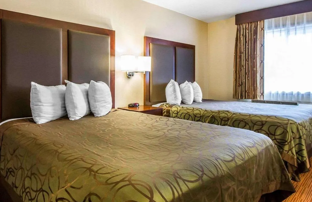 Econo Lodge University-1