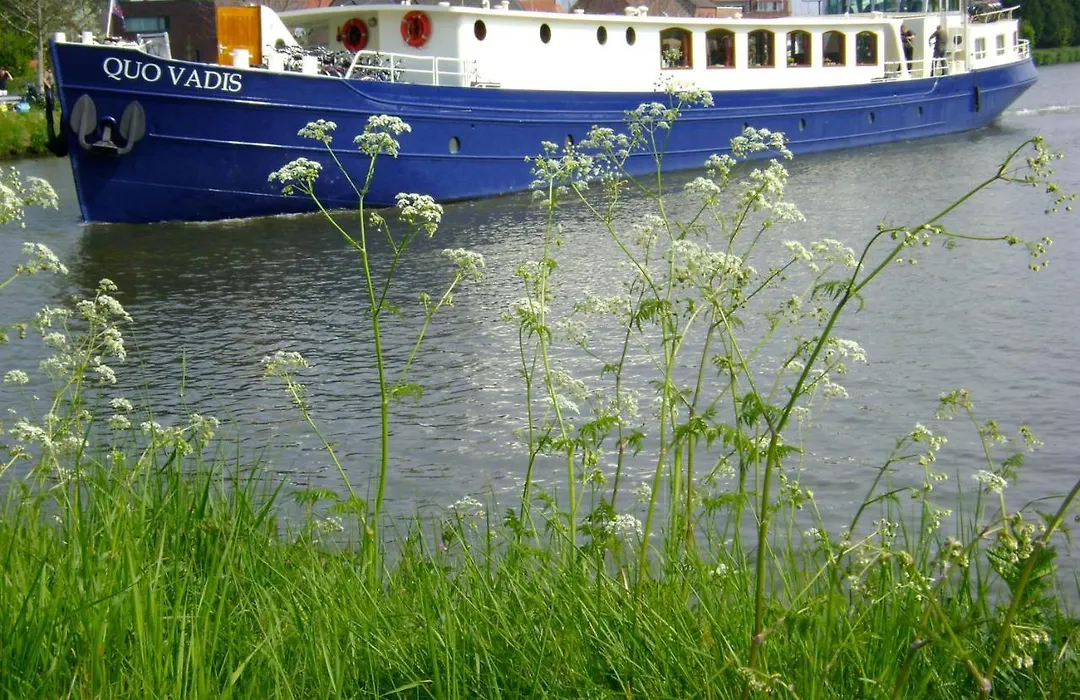Hotelboat Quo Vadis-1