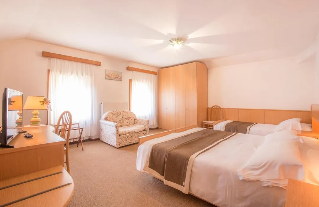 Hotel Villa Trieste-1