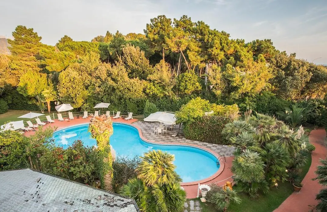 Hotel Villa Maremonti-1
