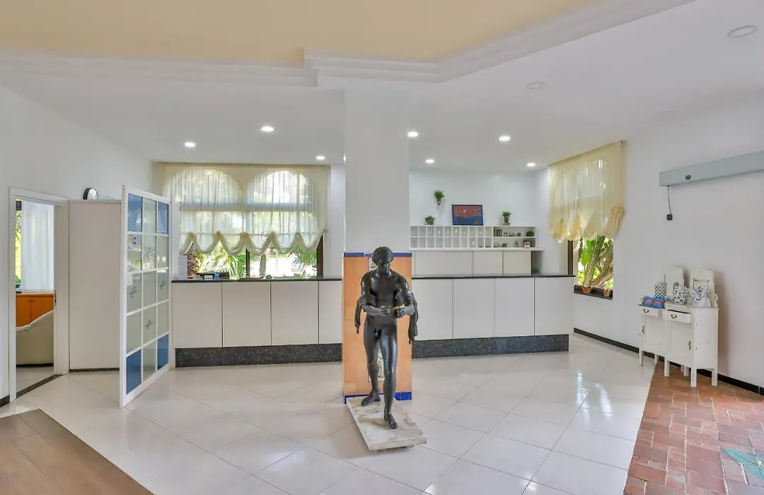 Hotel Delfa-1