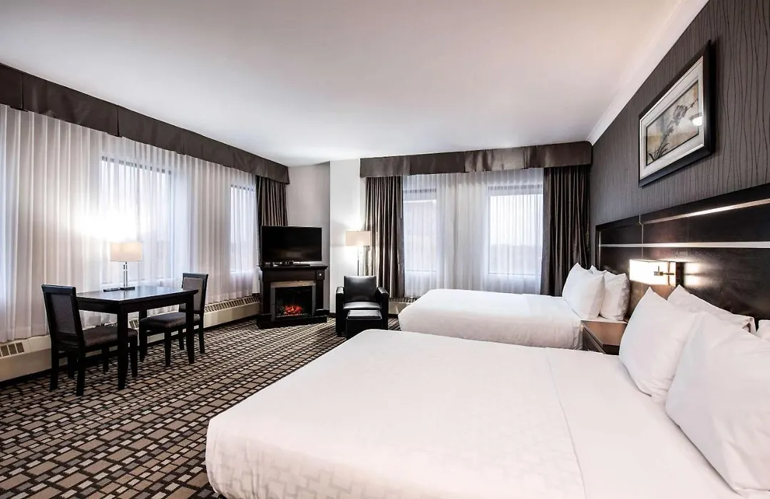 Clarion Hotel & Suites-1