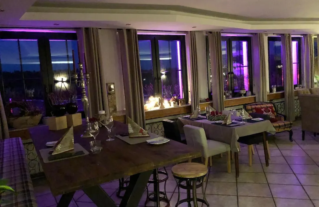 Das kleine Landhotel-1