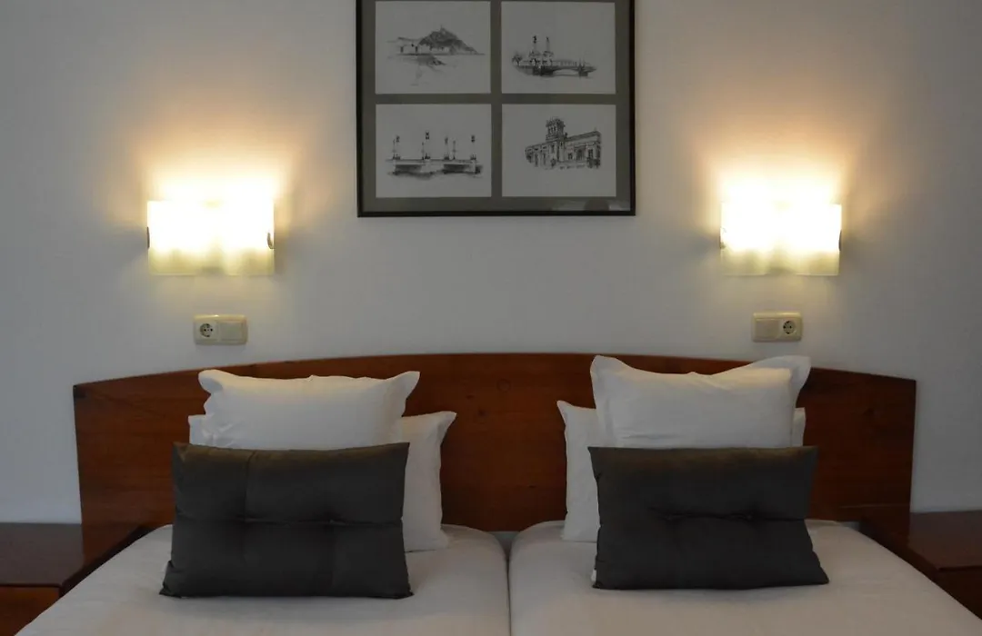 Hotel Record-1