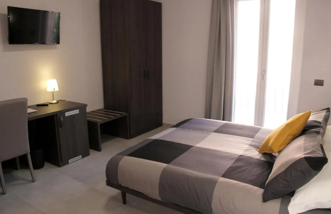 EasyRoom Frosinone - Casello Autostradale-1