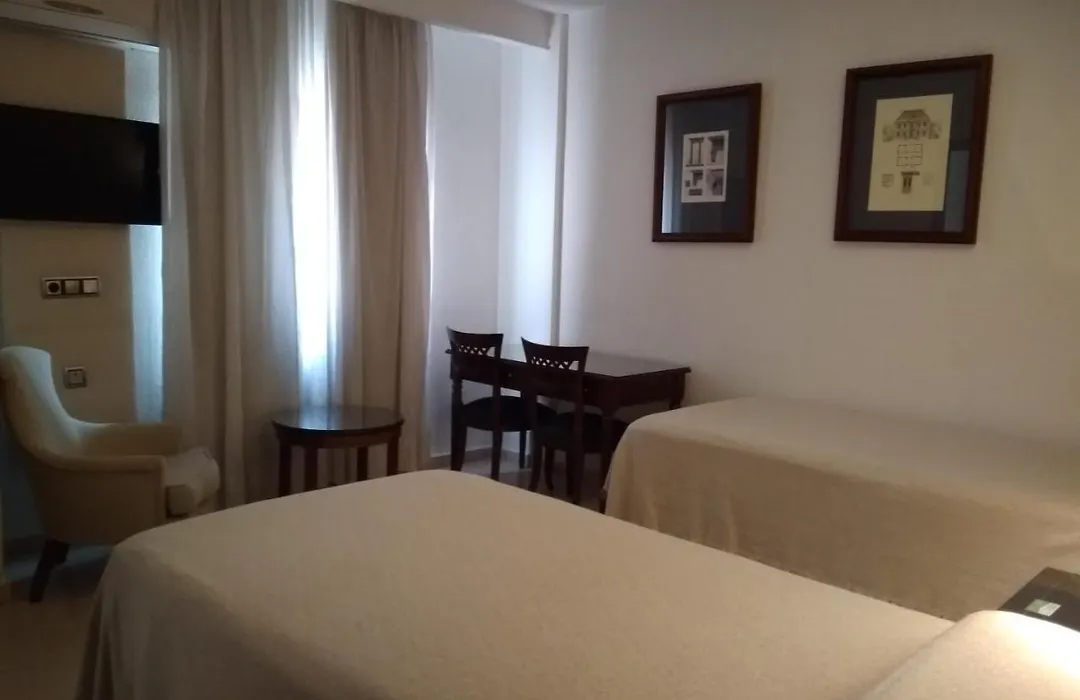 Hotel Nuevo Ara-1