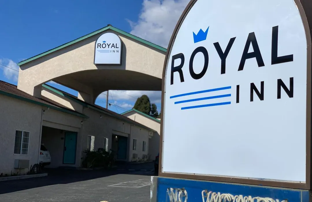 Royal Inn-1