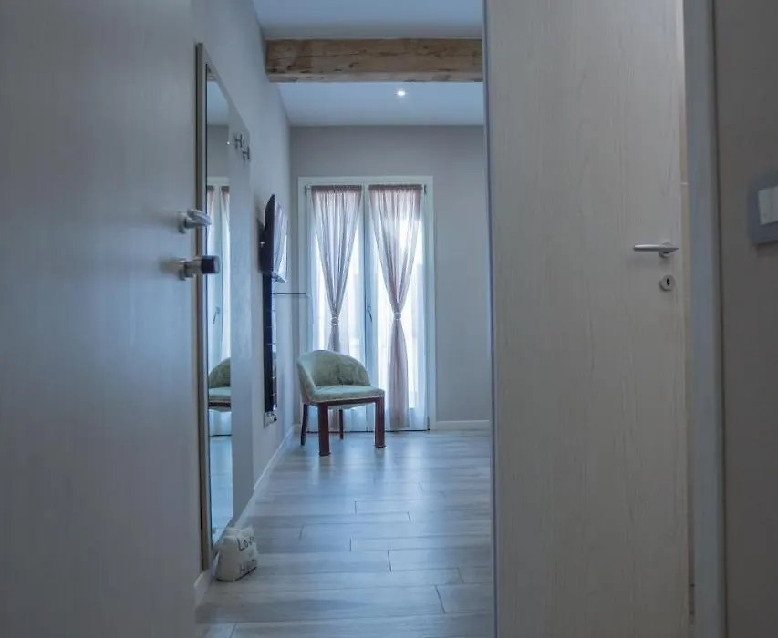 Lanterna Room&Breakfast-1