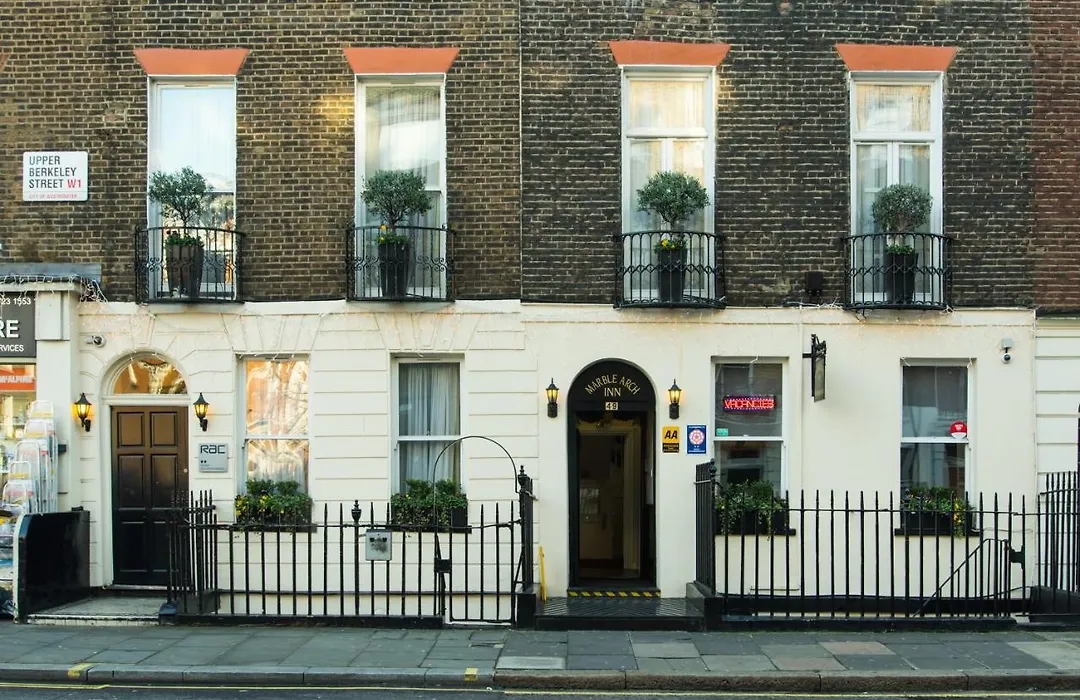 Marble Arch Inn-1