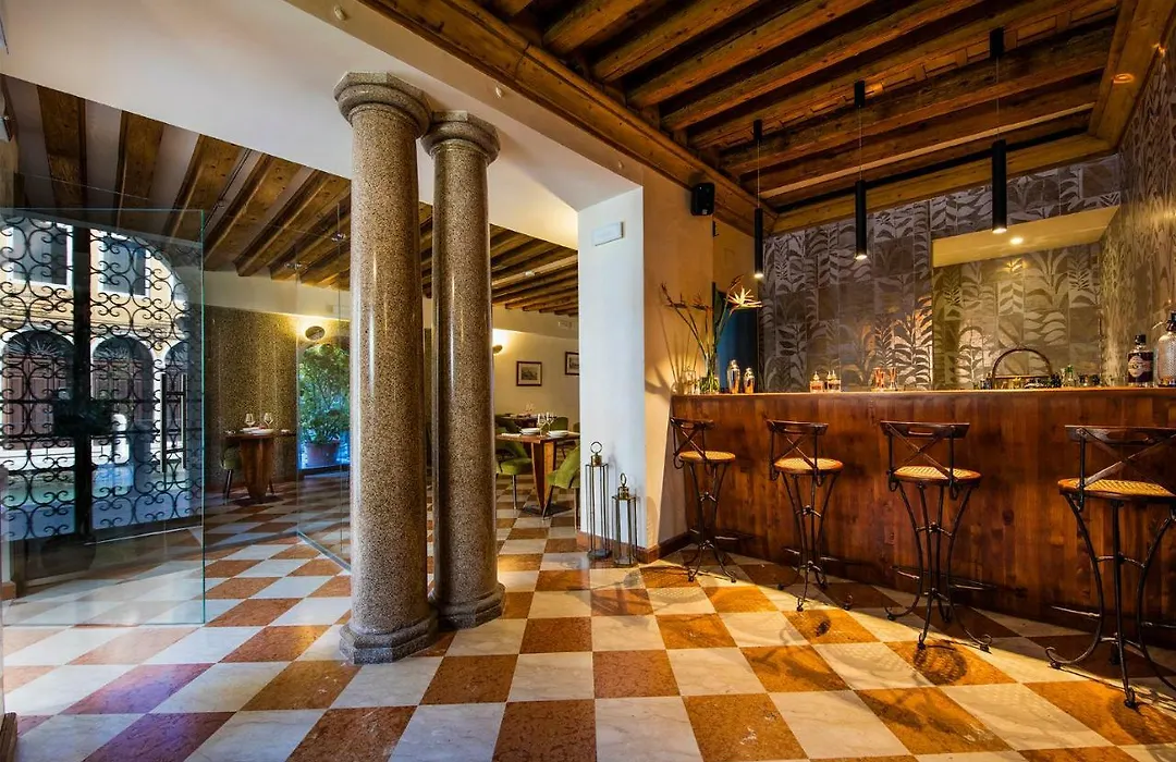 Axel Hotel Venezia - Adults Only-1