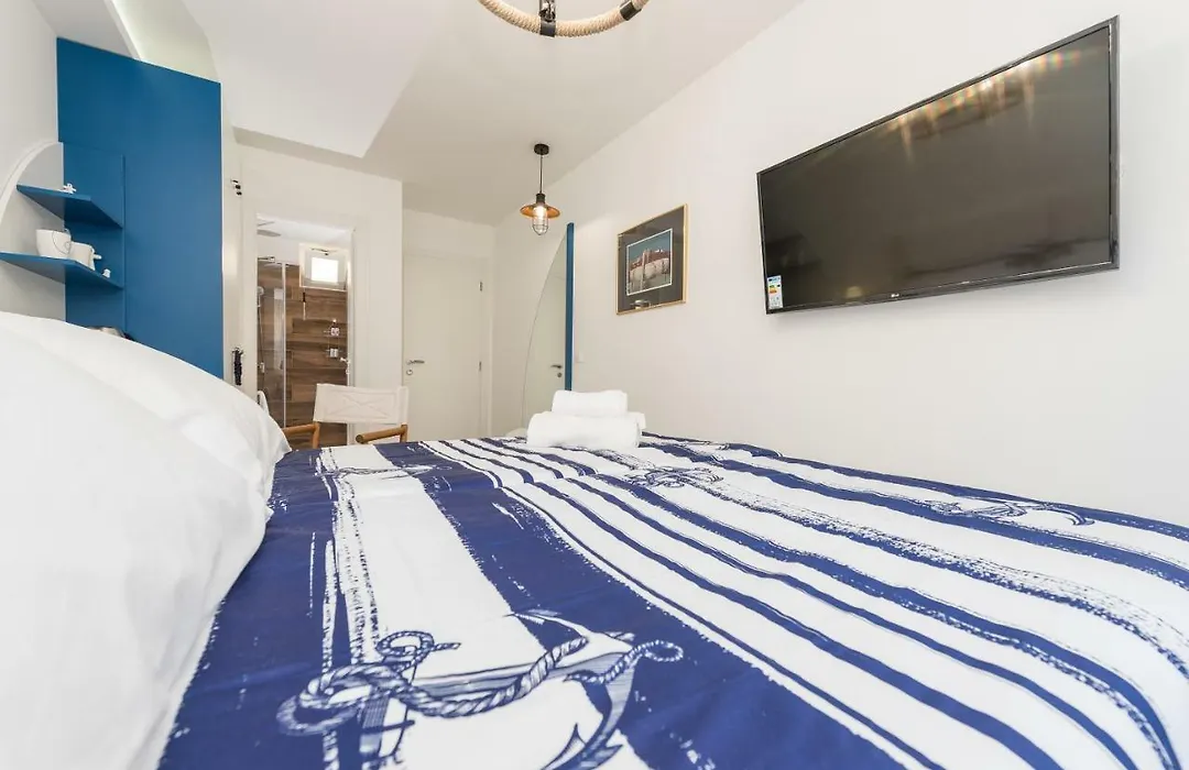 Blue Old Navy Rooms By Adex Travel-1
