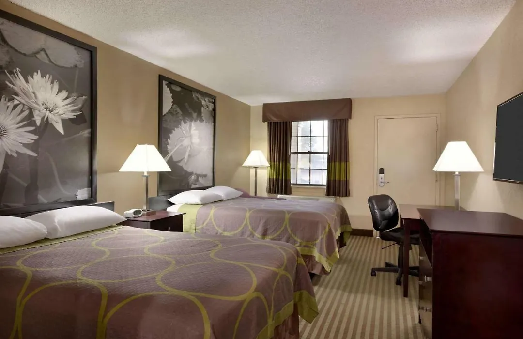 Super 8 By Wyndham Ruston-1