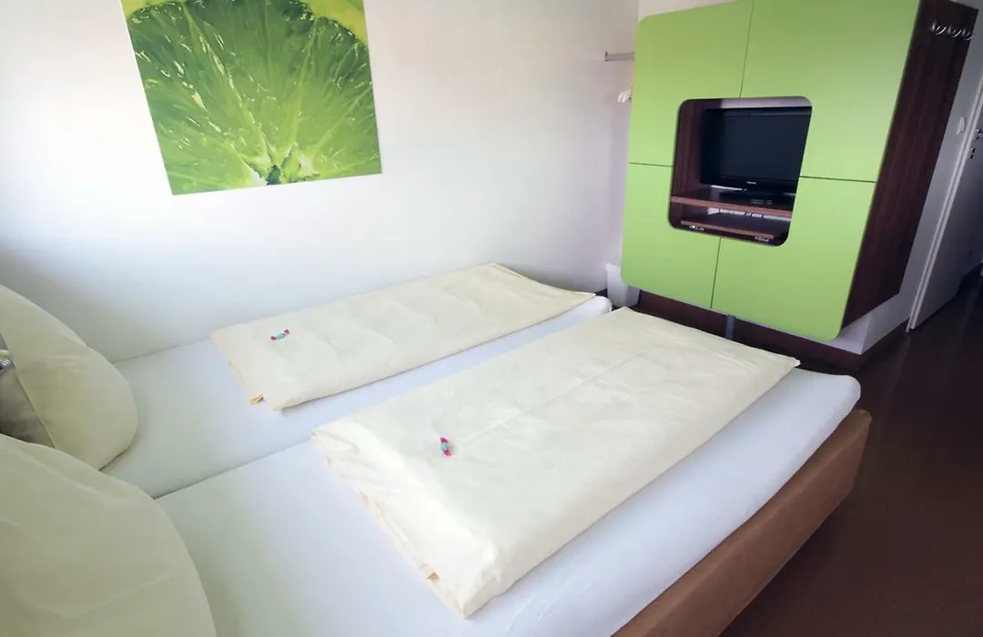 Hotel Greenrooms-1