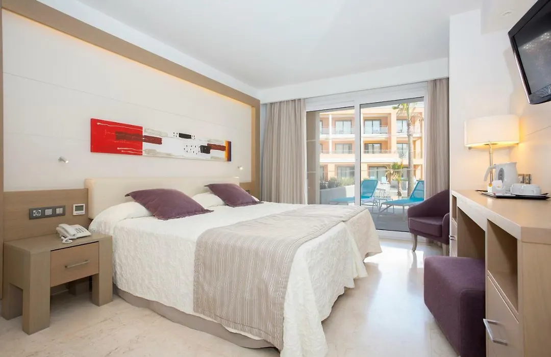 Hipotels Playa La Barrosa - Adults Only-1
