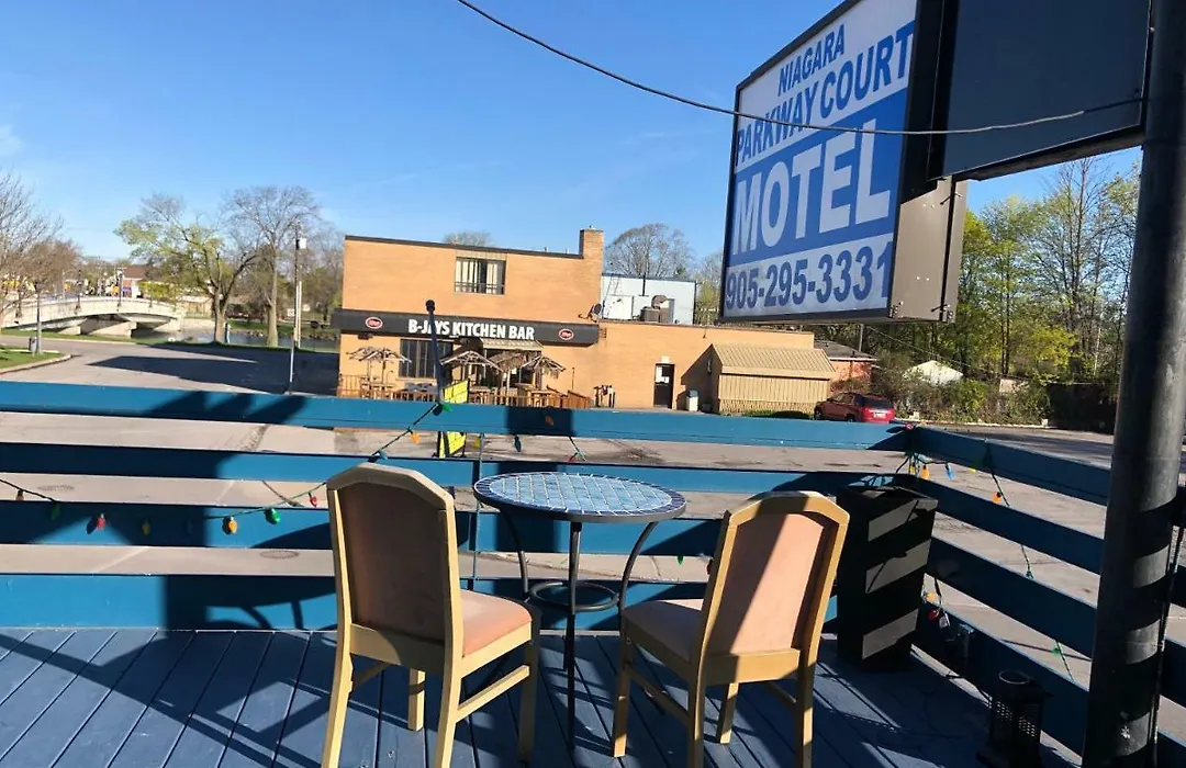 Niagara Parkway Court Motel-1