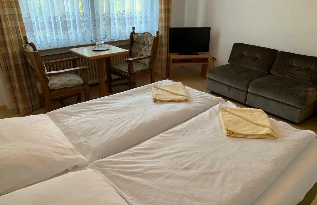 Hotel Jeong-1