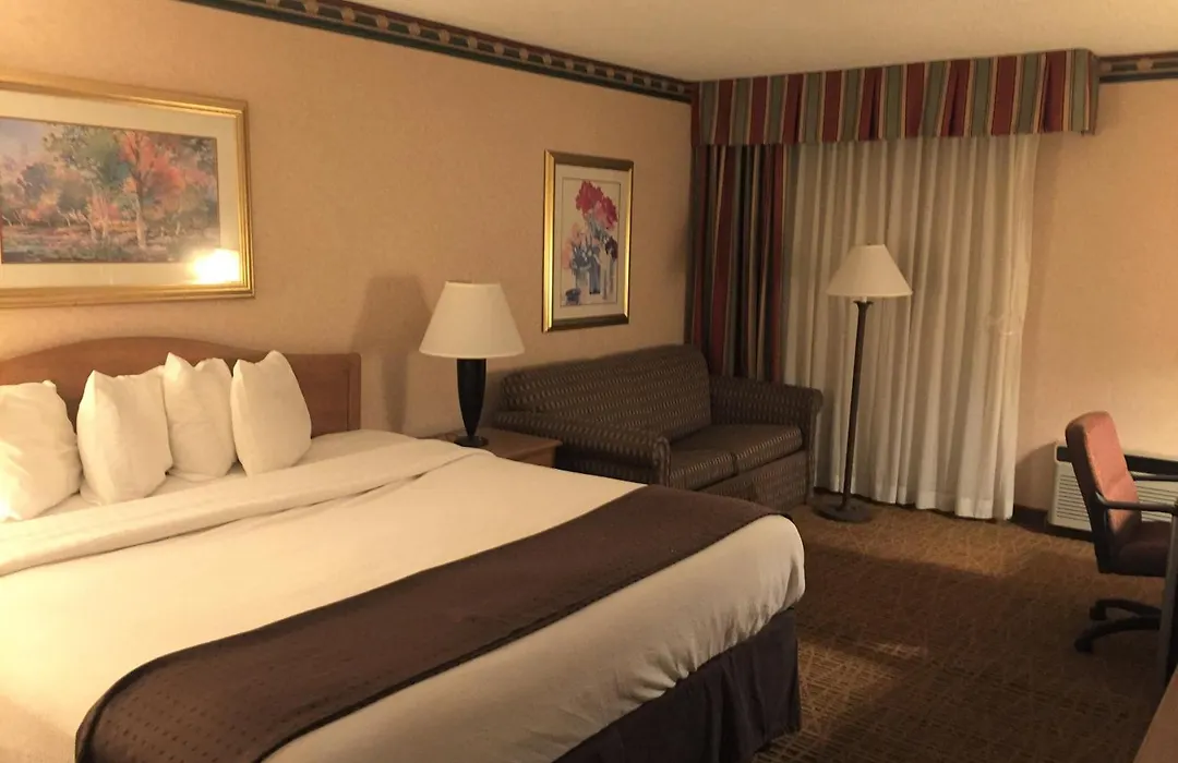 Americas Best Value Inn & Suites-Boise-1